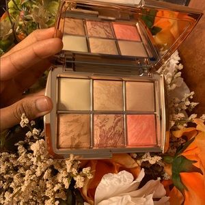 Hourglass ambient volume 3 palette